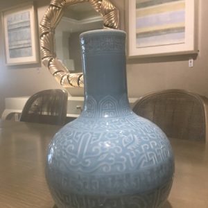 STRAIGHT NECK VASE SKY BLUE - ASIATIDES